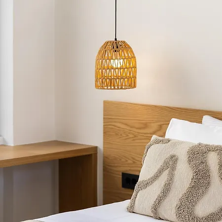 Willa Salisol - Oasis *